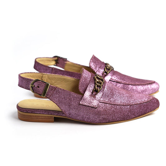 Babucha morada con cadena