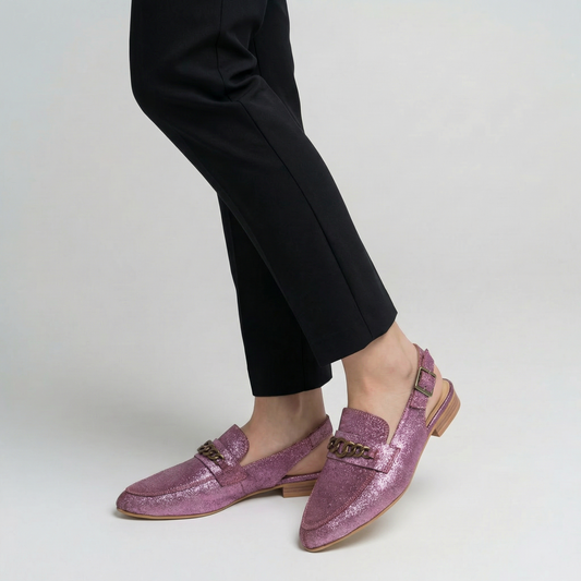 Babucha morada con cadena