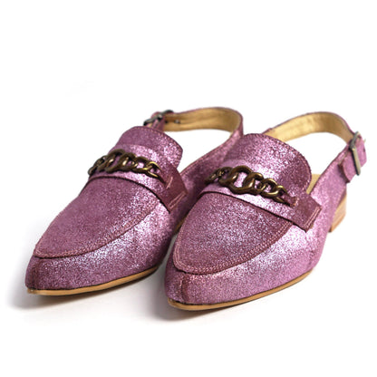 Babucha morada con cadena